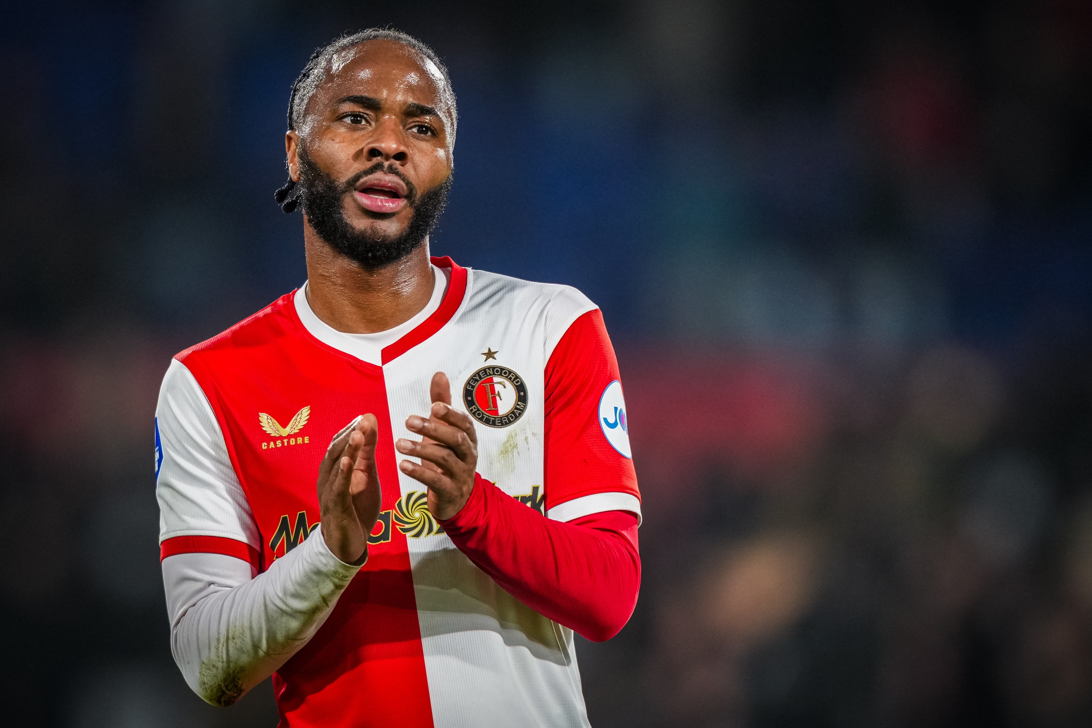 必一运动官网-前费耶诺德主帅：费耶诺德应与斯特林解约，这种状态最好直接退役